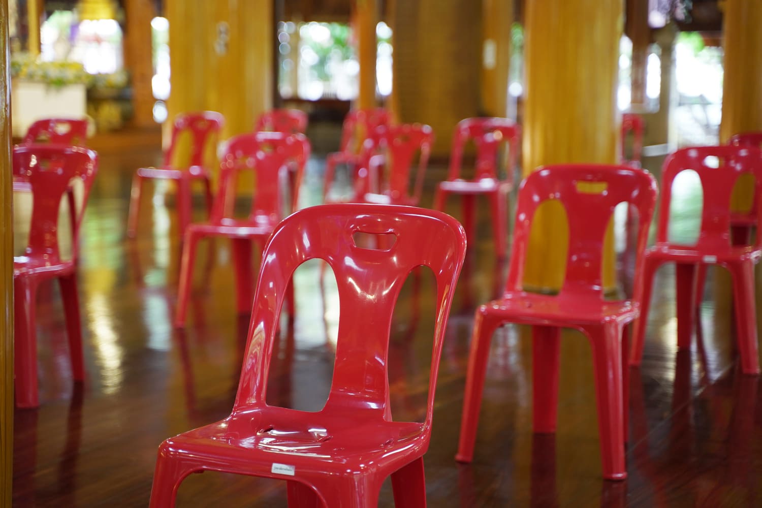 sillas plasticas al mayor el salvador