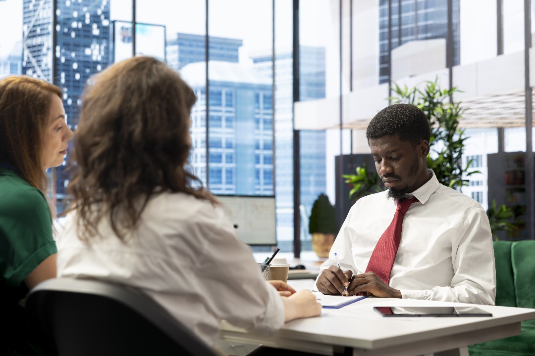 Cómo conseguir empleo sin experiencia en Panamá