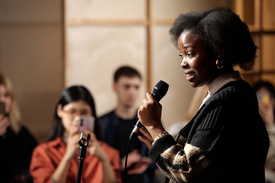 Empresas en México apuestan por conferencistas motivacionales con Smart Speakers 11