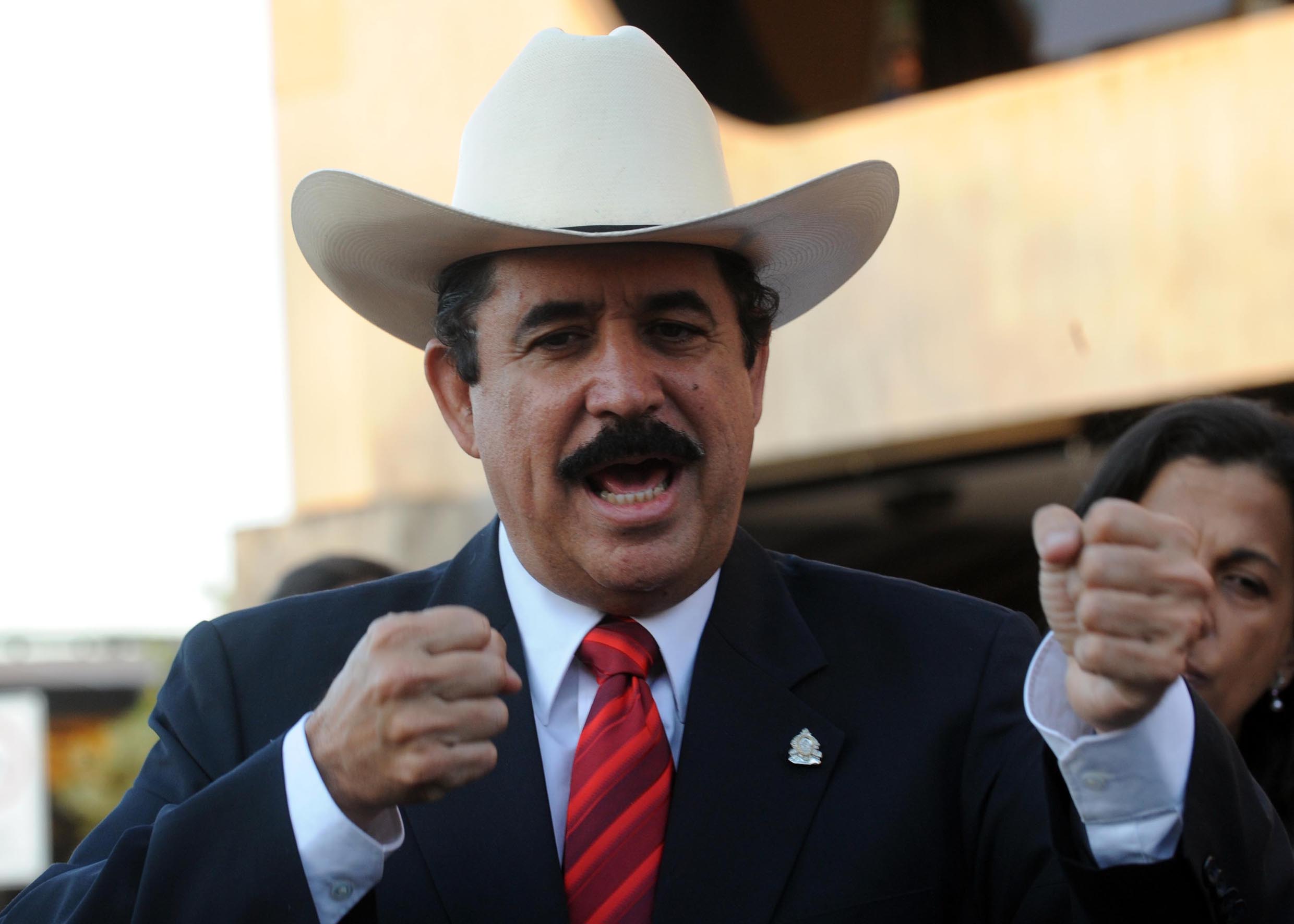 Mel Zelaya Mel Zelaya