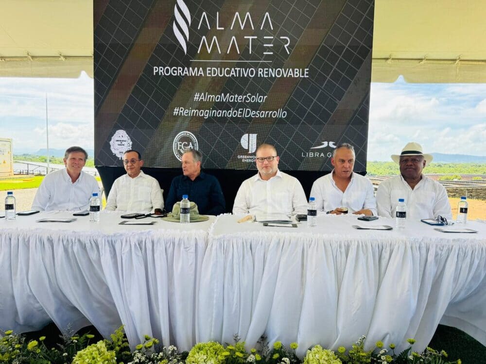 proyecto solar Alma Mater