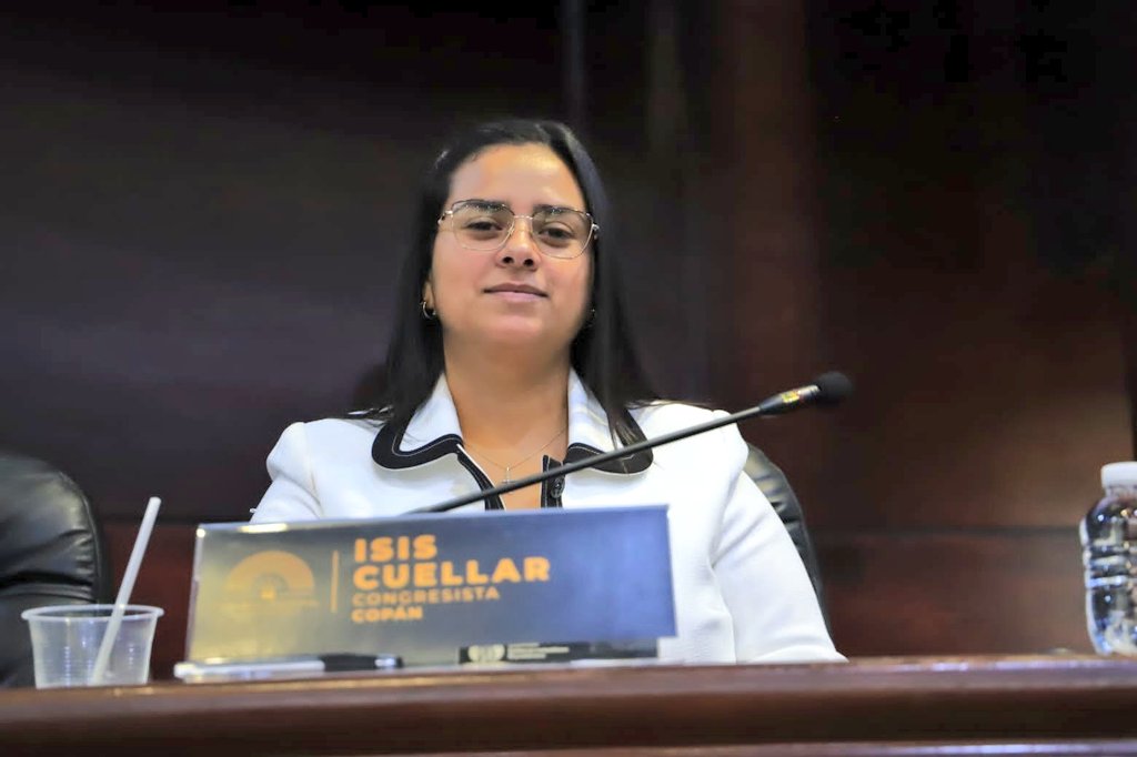 Isis Cuéllar
