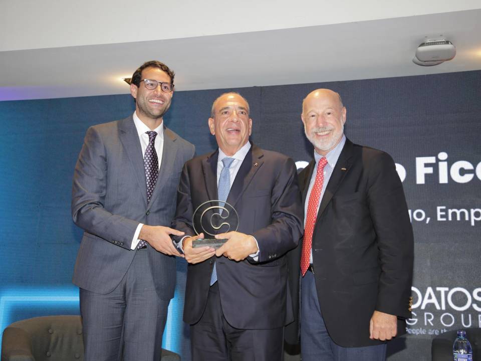 La Cumbre Empresarial Confianza 2025 ficohsa
