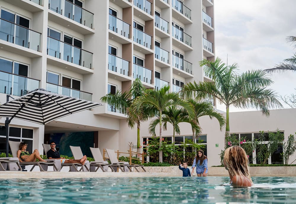 Radisson Riviera hospedaje frente al mar 5