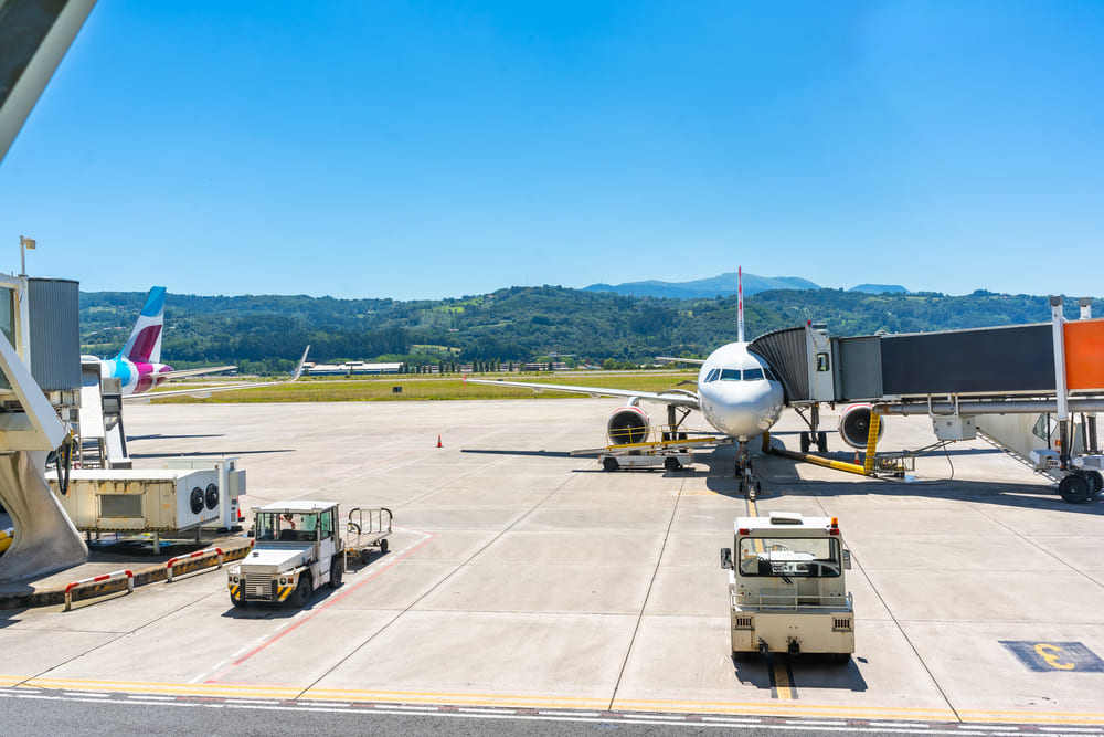 Belt loader y modernización aeroportuaria: impacto en El Salvador