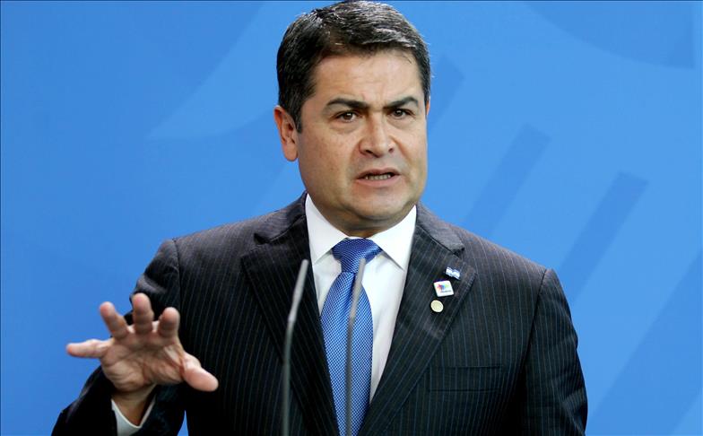 Xiomara Castro y Juan Orlando Hernández