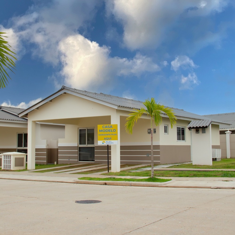 Segunda vivienda frente al mar en Playa Dorada 12