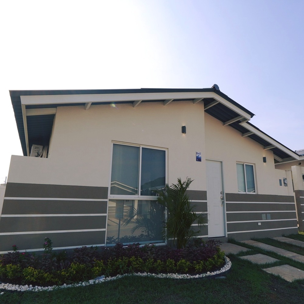 Segunda vivienda frente al mar en Playa Dorada 15