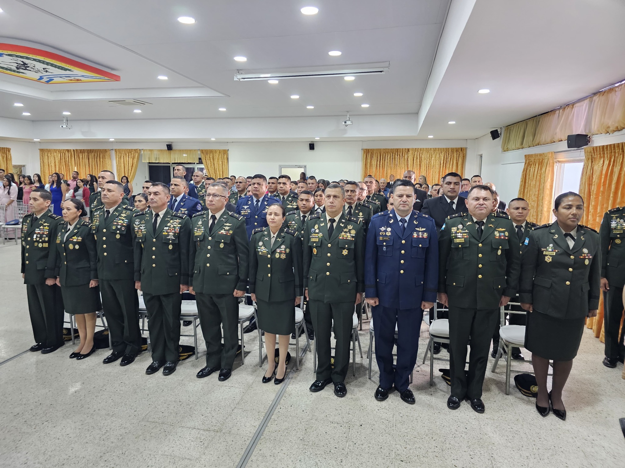 Crece el escepticismo sobre el ejército en comicios catrachos