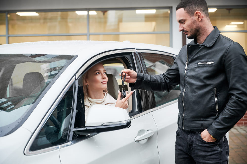 comprar un auto nuevo o usado