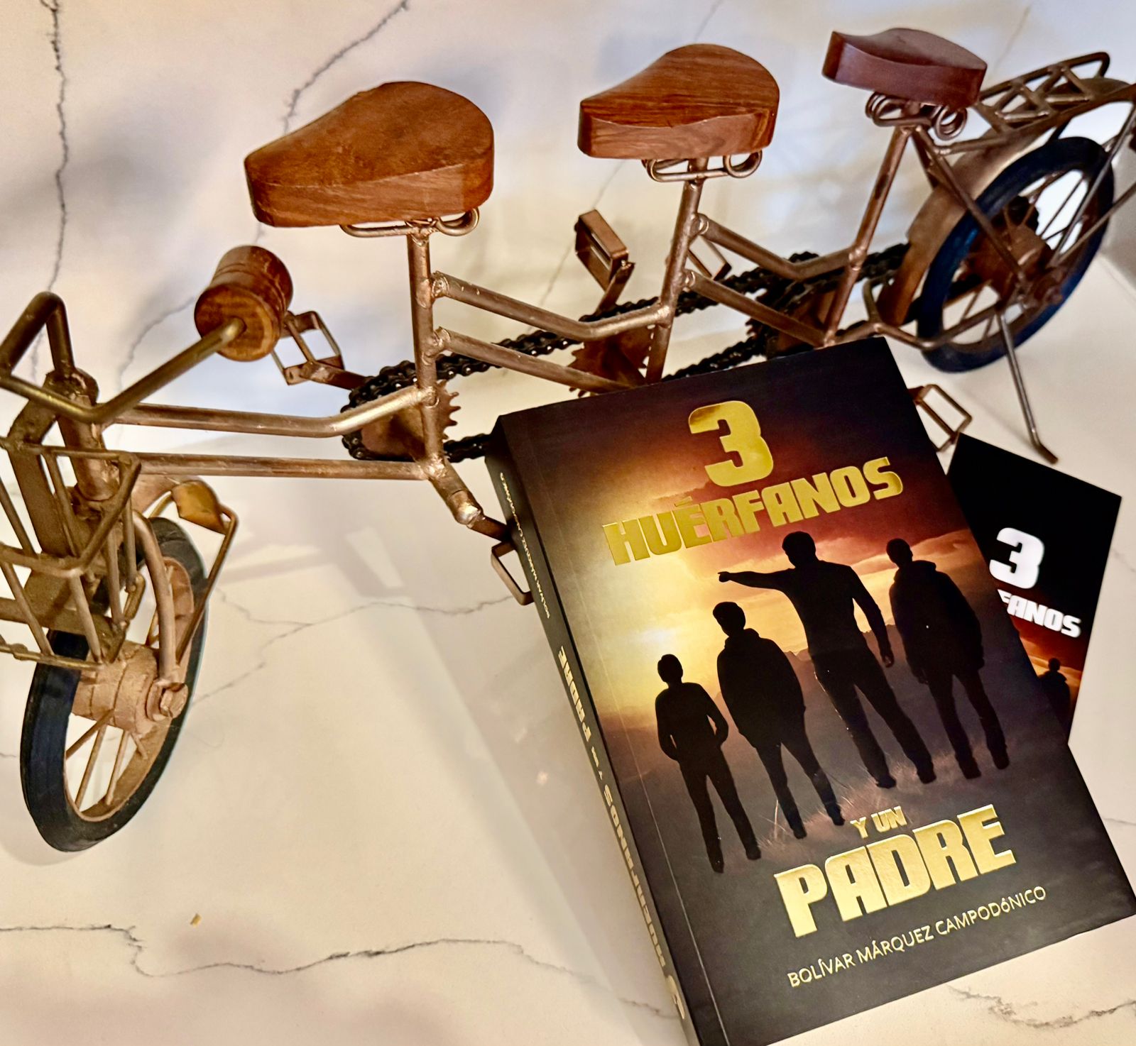 Novela Tres Huérfanos y un Padre