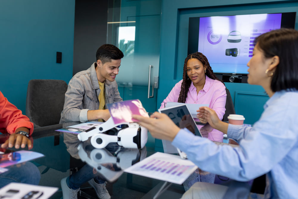 CRM (Customer Relationship Management)