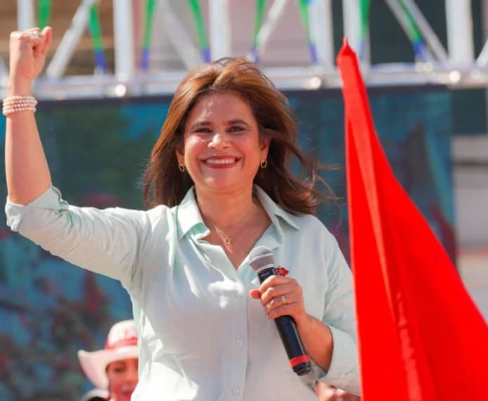 El triunfo de Rixi Moncada: Amenazas económicas y choques institucionales