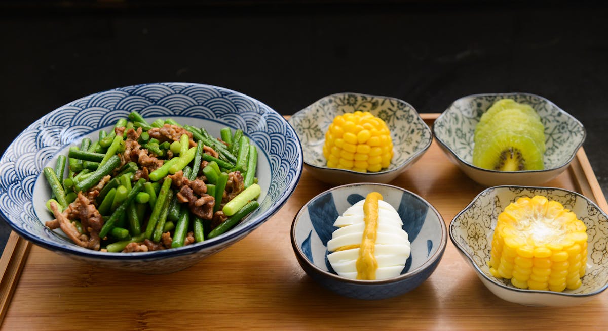 egg corn kiwi with bowls